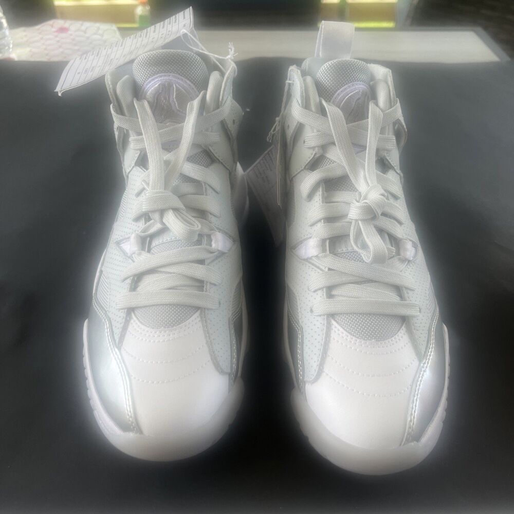 Fq2391 Women’s Size 7 Jordan Jumpman 2 Trey White Silver Wolf Grey Ggp Sample